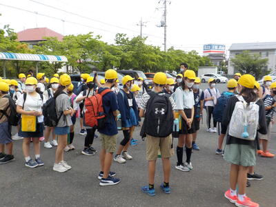 ０７０５ ６年生社会科見学